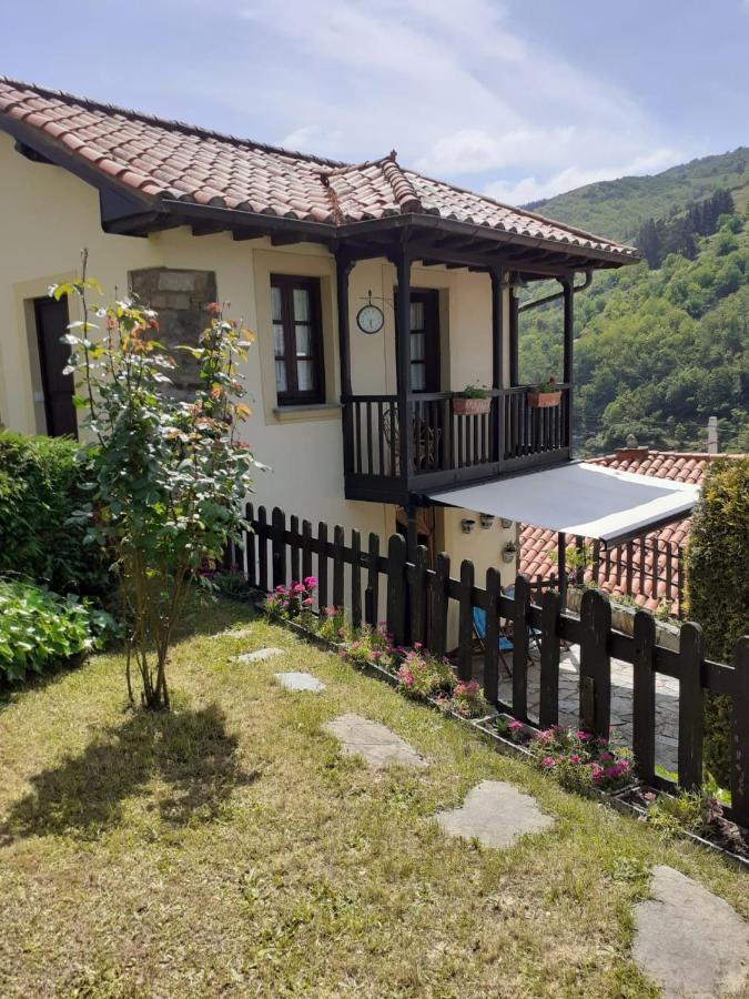 La Casina De Santulaya Villa Cangas De Narcea Dış mekan fotoğraf